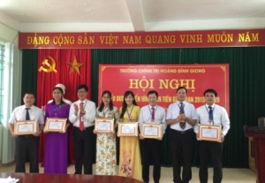Hội nghị biểu dương điển hình tiên tiến giai đoạn 2015 - 2020