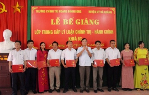 Bế giảng lớp Trung cấp lý luận chính trị - hành chính  khóa 63 huyện Hà Quảng