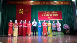 Bế giảng lớp Bồi dưỡng ngạch chuyên viên khóa 87