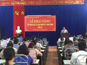 Khai giảng Lớp Trung cấp lý luận chính trị - hành chính  khóa 58 (huyện Hòa An)