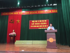 Khai giảng lớp Bồi dưỡng ngạch chuyên viên khóa 90