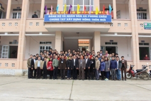 Lớp Trung cấp lý luận chính trị - hành chính khóa 16 đi nghiên cứu thực tế tại xã Phong Châu, Trùng Khánh