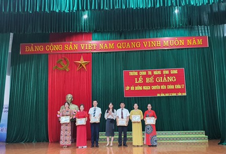 Description: D:\My Documents\Downloads\6d7tg75p6jkohyvisiwhnna3k.jpg